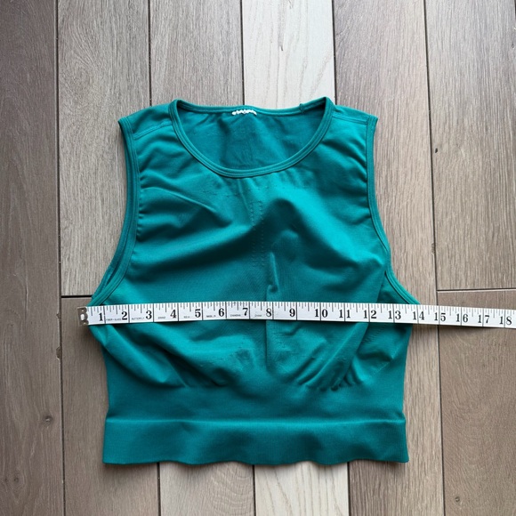 Gymshark Turquoise Sleeveless Top - Picture 3 of 3